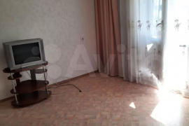 1-к. квартира, 42 м², 3/10 эт.