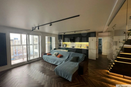 5-к. квартира, 149 м², 5/10 эт.