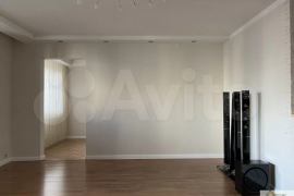 3-к. квартира, 75 м², 6/10 эт.