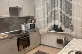 2-к. квартира, 80 м², 5/9 эт.