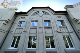 Коттедж 1000 м² на участке 36 сот.