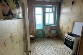 4-к. квартира, 82 м², 1/9 эт.